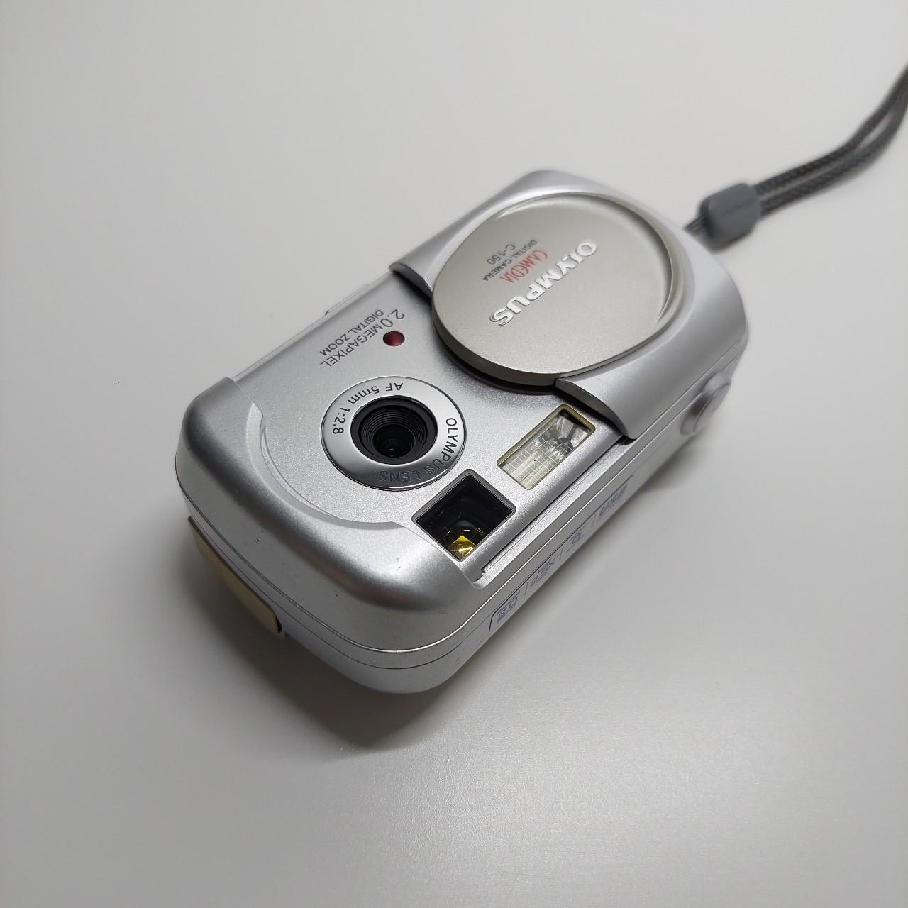 Olympus CAMEDIA C150, 2.0MP Digital Camera Silver... Depop