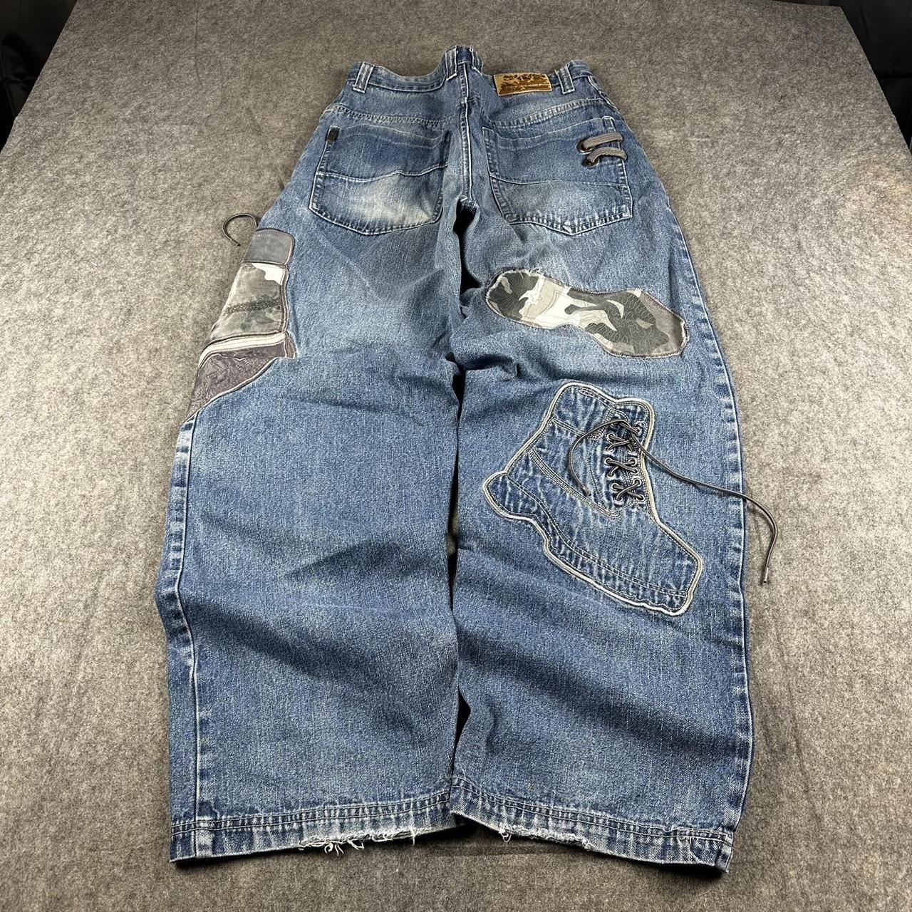 item listed by theclothingbankllc