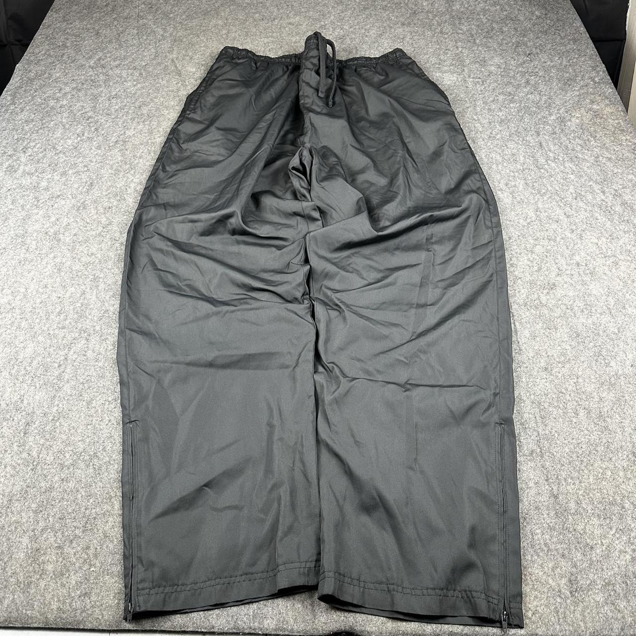item listed by theclothingbankllc