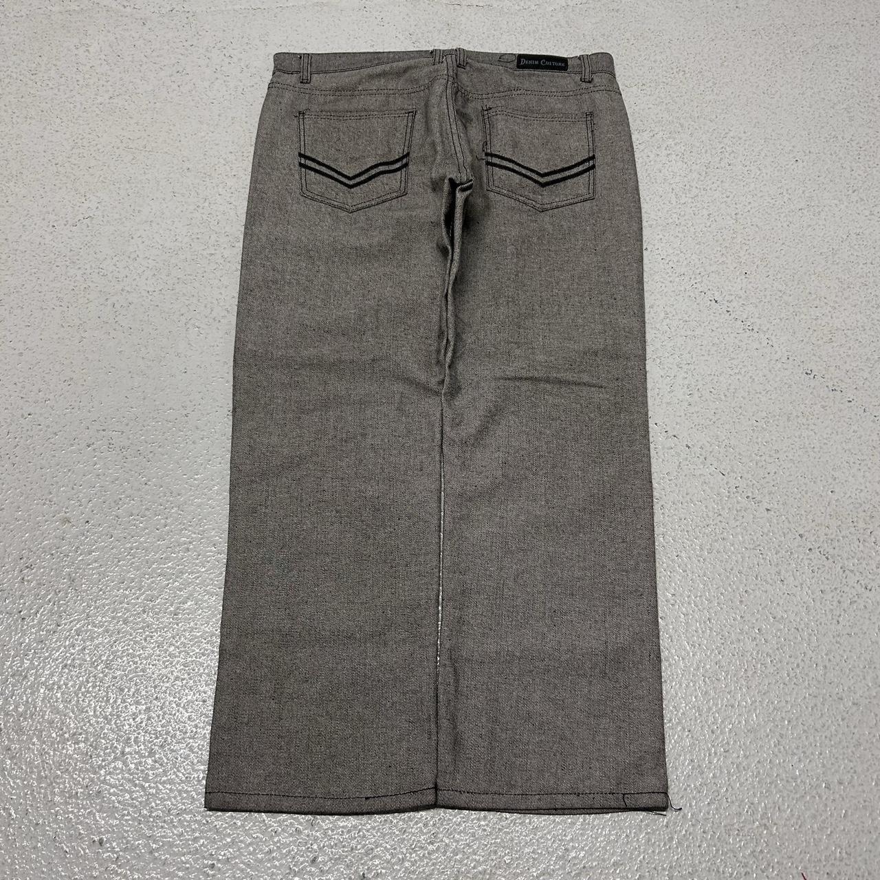 item listed by theclothingbankllc