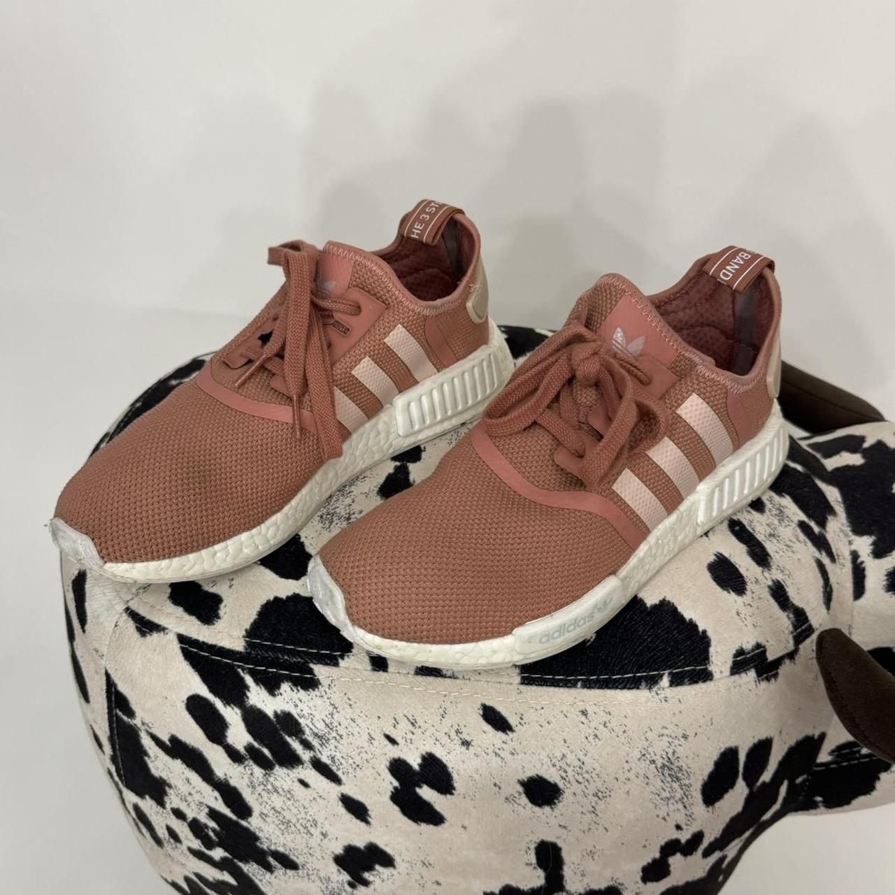 Nmd adidas raw pink best sale