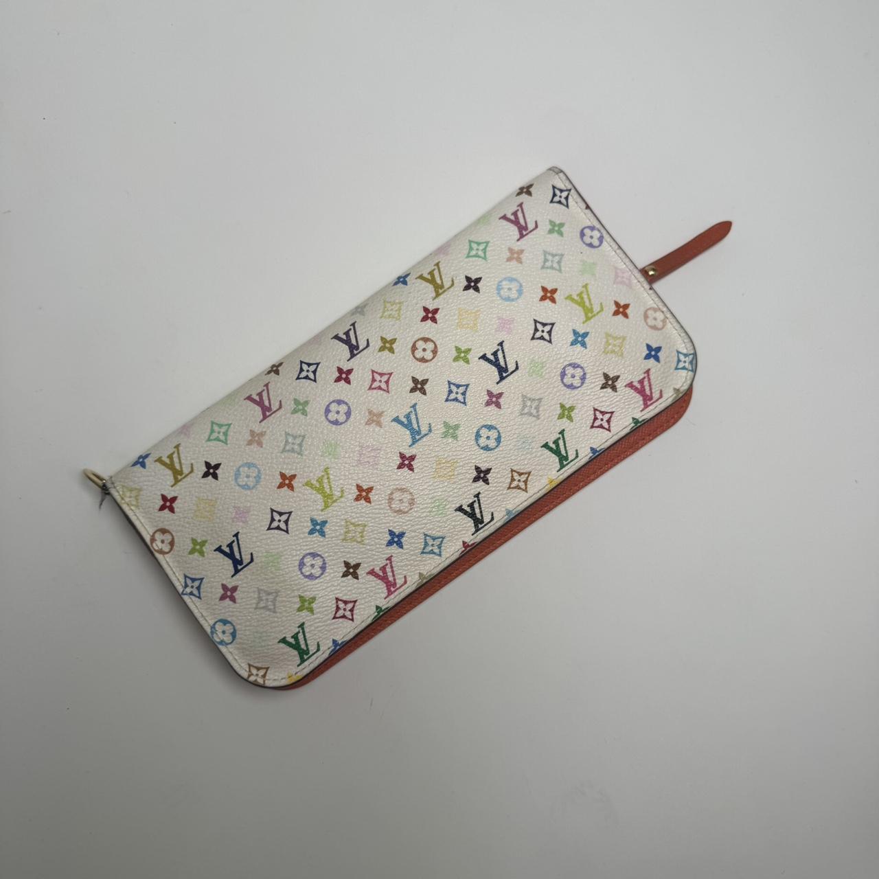 item listed by jbeescloset
