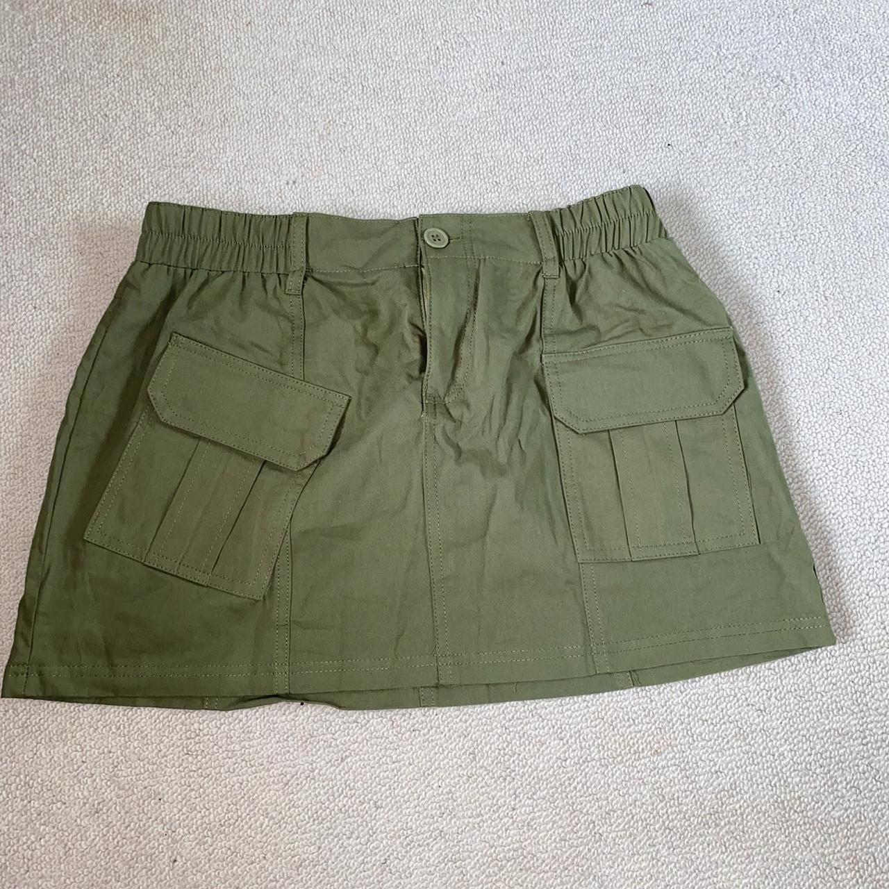 Khaki green cargo skirt Brand new with tags on.... - Depop