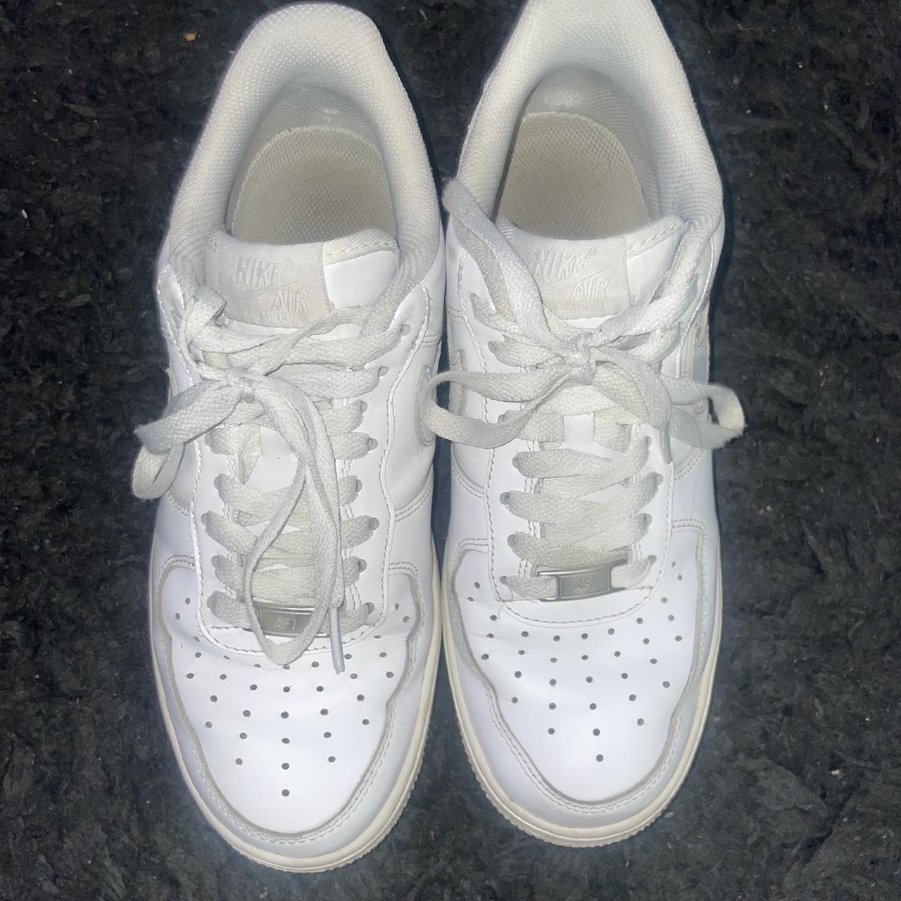 size 9 white air force ones