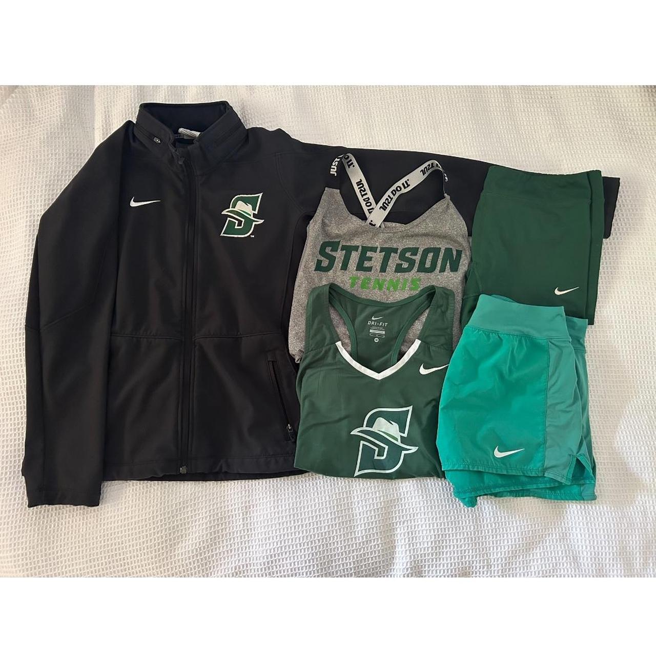 Size S Nike outlet Bundle