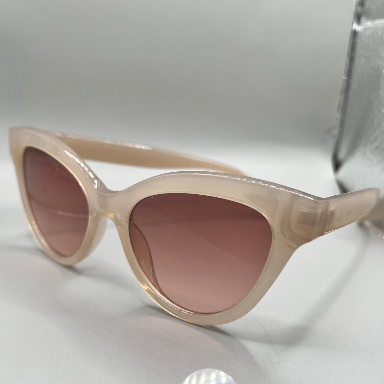 Hi there! Cute pink sunglasses FREE SHIPPING on... - Depop