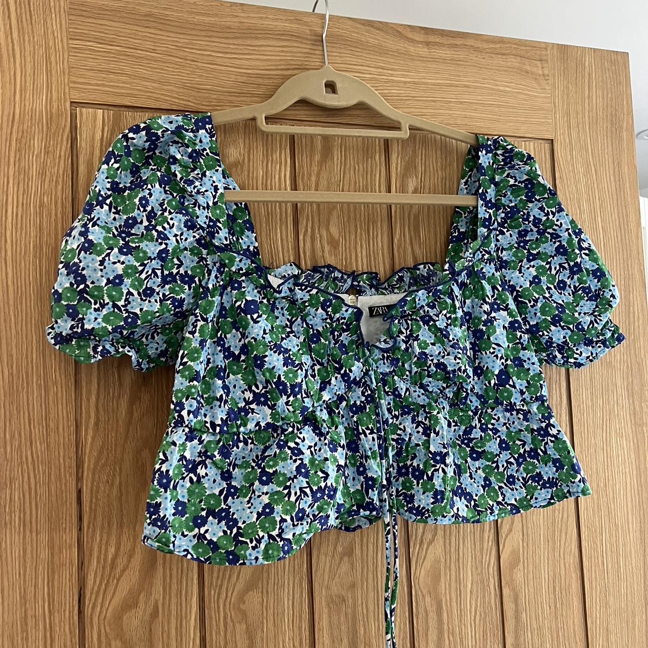 Zara floral blouse. Worn a couple of times. Perfect... Depop