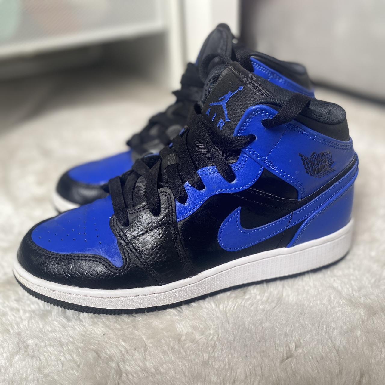 dark blue jordans