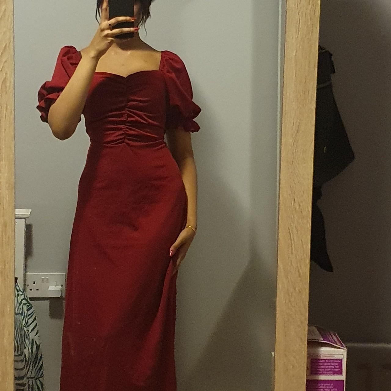 Red Maxi Dress with Sweetheart neckline and Puffed... - Depop