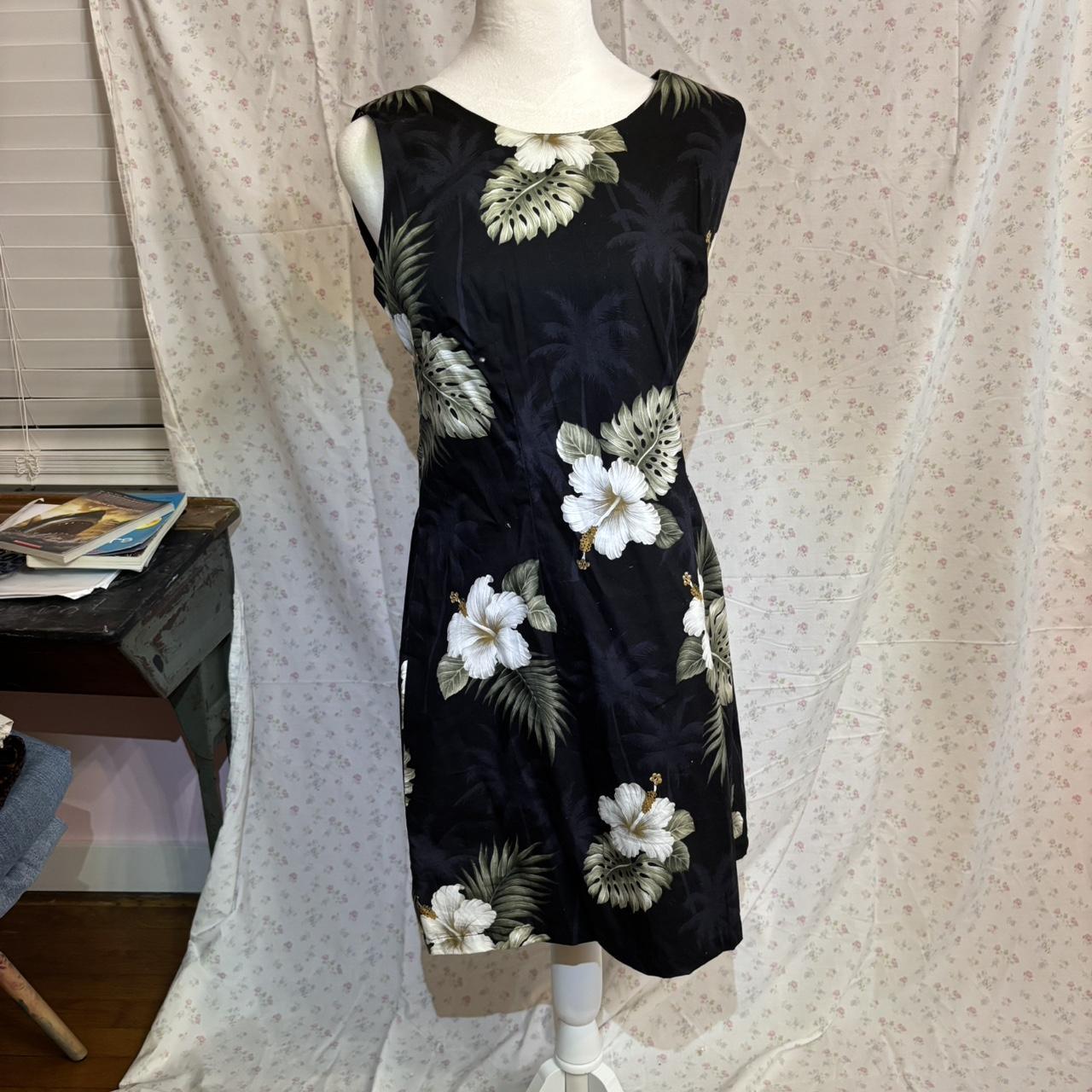 Black and white hawaiian dress best sale