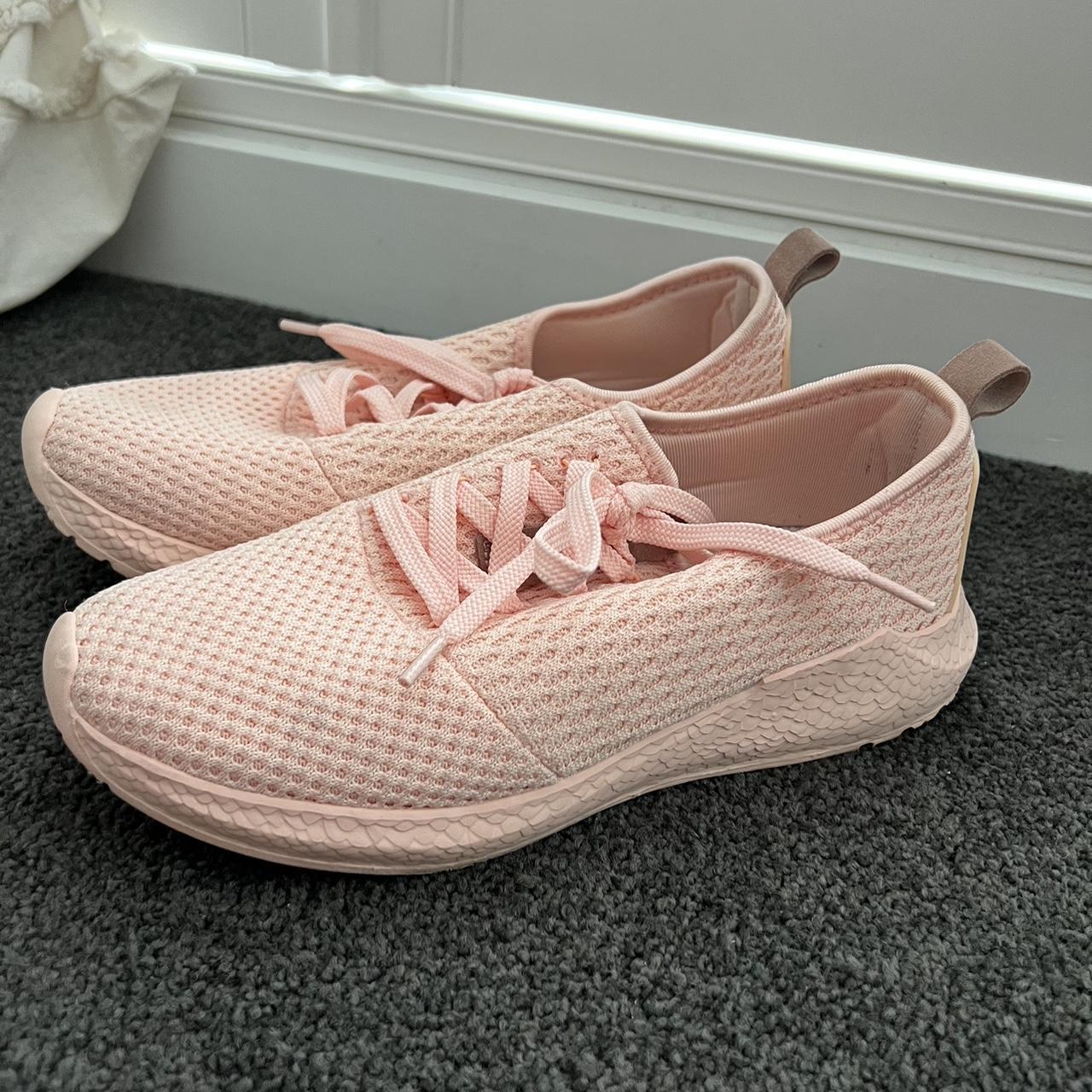 Ryderwear pink sneakers - size 8 - Depop