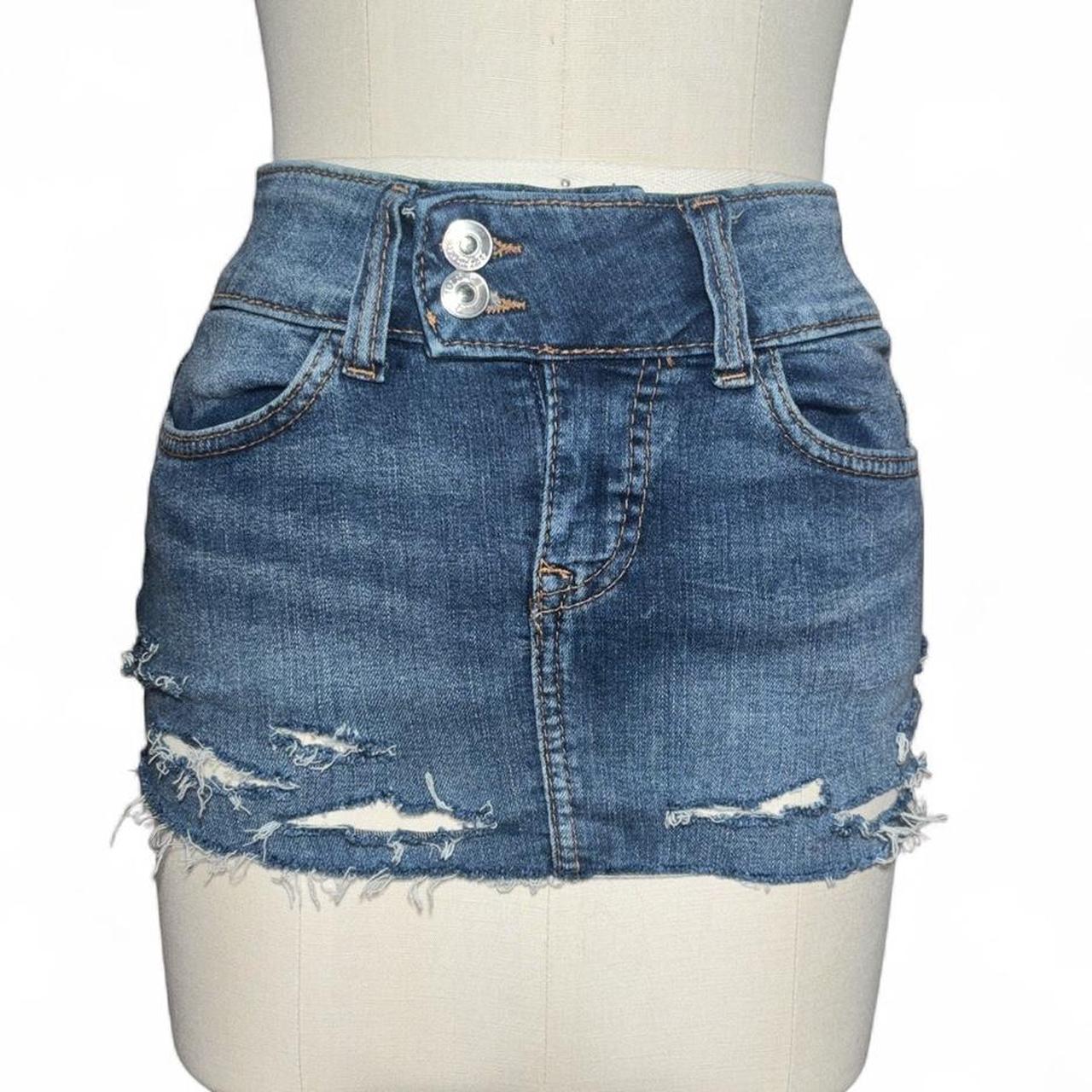 item listed by cyberdollthreads