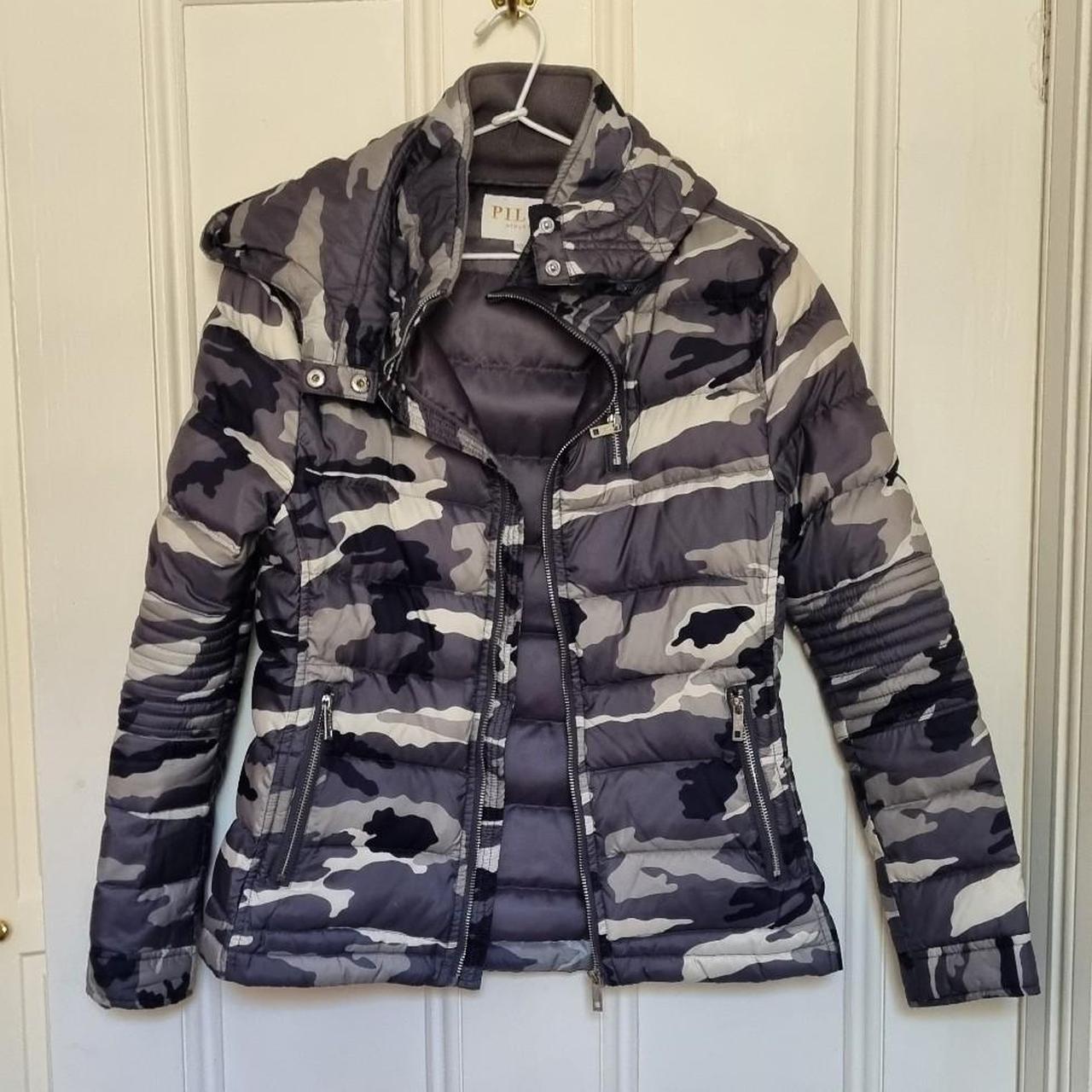 Pilot athletic camo puffer jacket Size S. Very warm. Depop