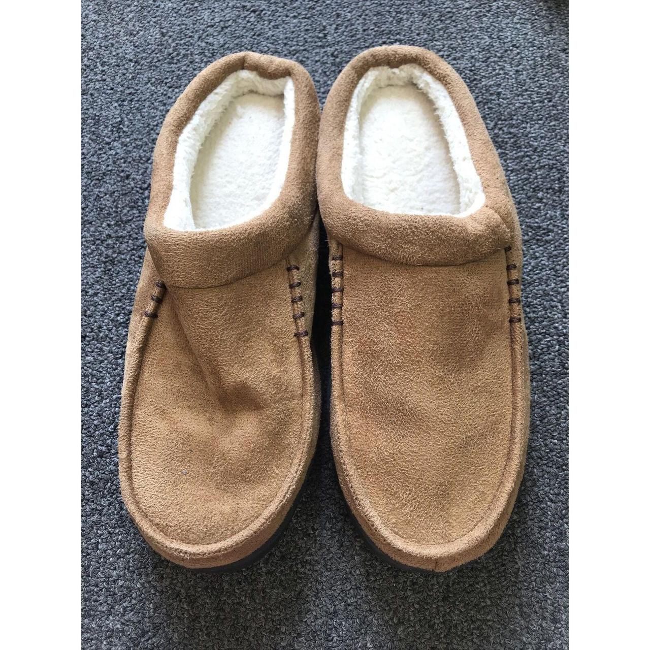 Mens ugg clearance house shoes