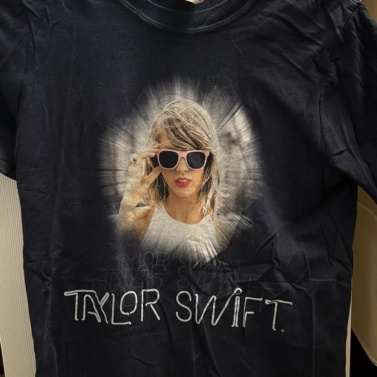 Taylor Swift 1989 World Tour t-shirt, worn once to... - Depop