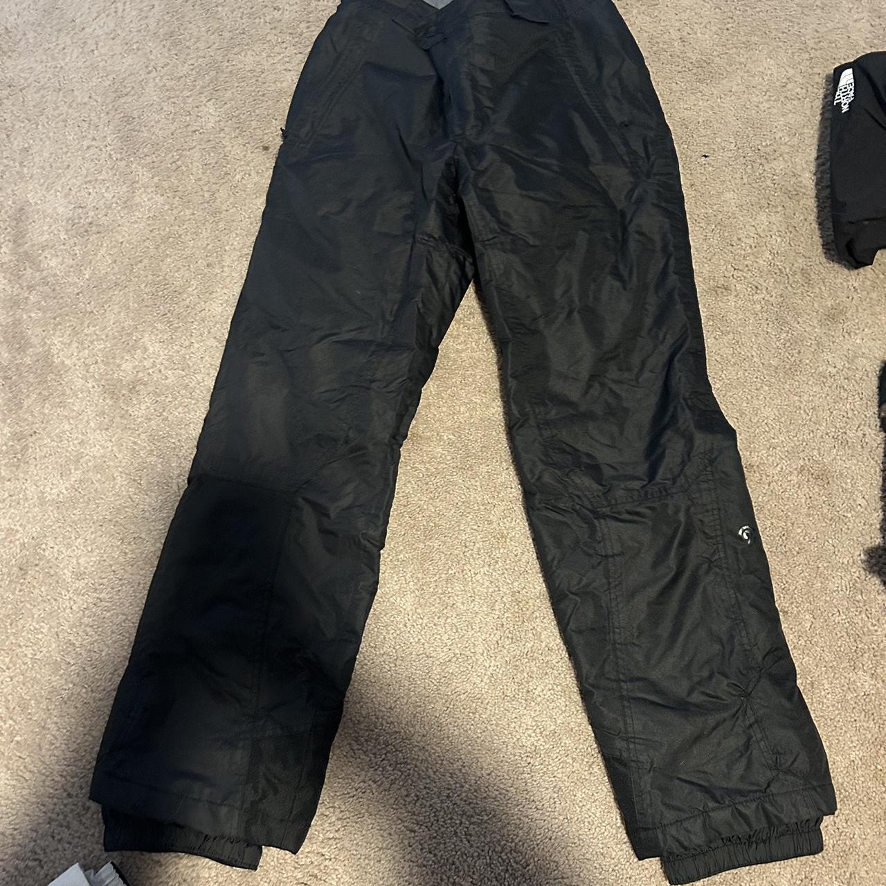 Youth ski pants! Size medium worn only once great... - Depop