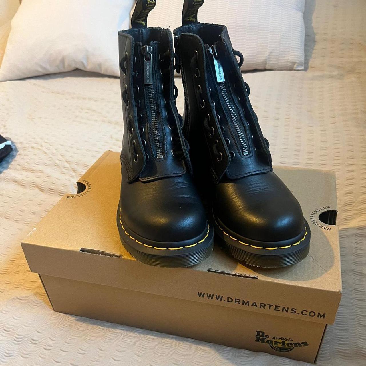 Pascal front best sale zip dr martens