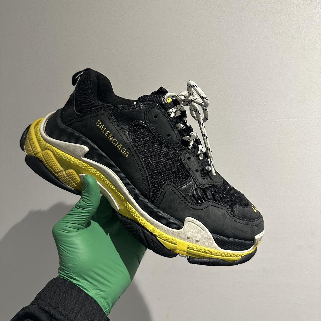 Black and yellow balenciaga triple s hotsell