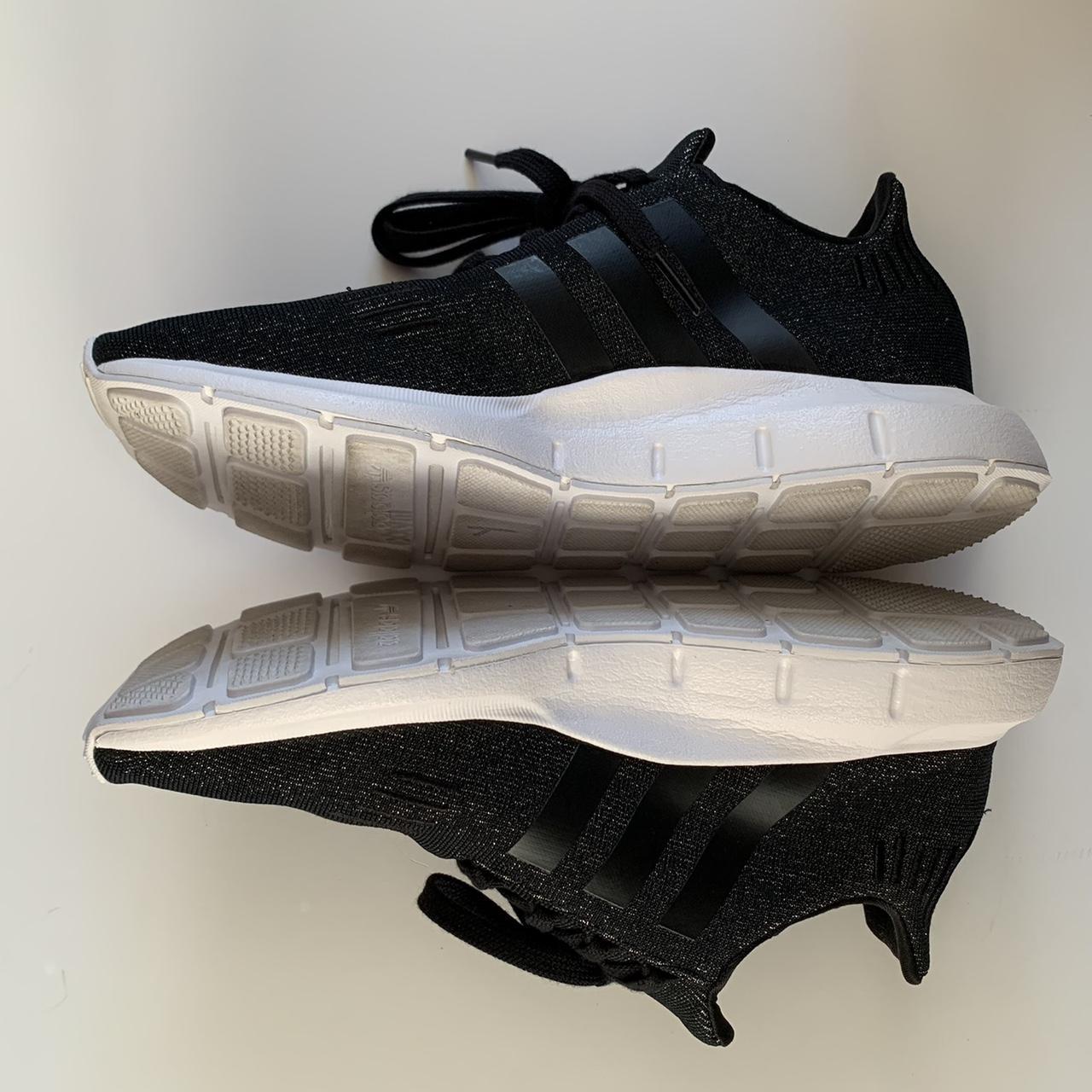 Adidas cq2018 2025