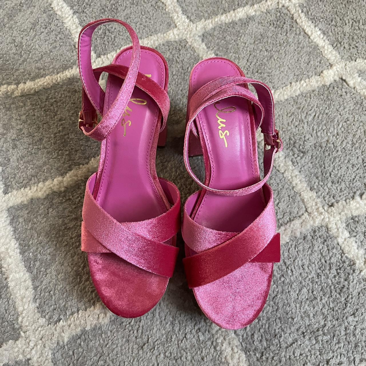 Lulus store pink heels