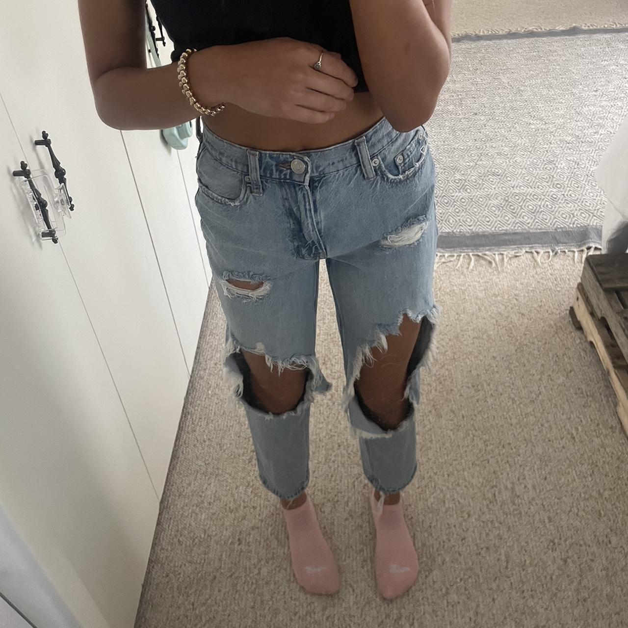 Aeropostale mom jeans- size is listed as a 00, but... - Depop