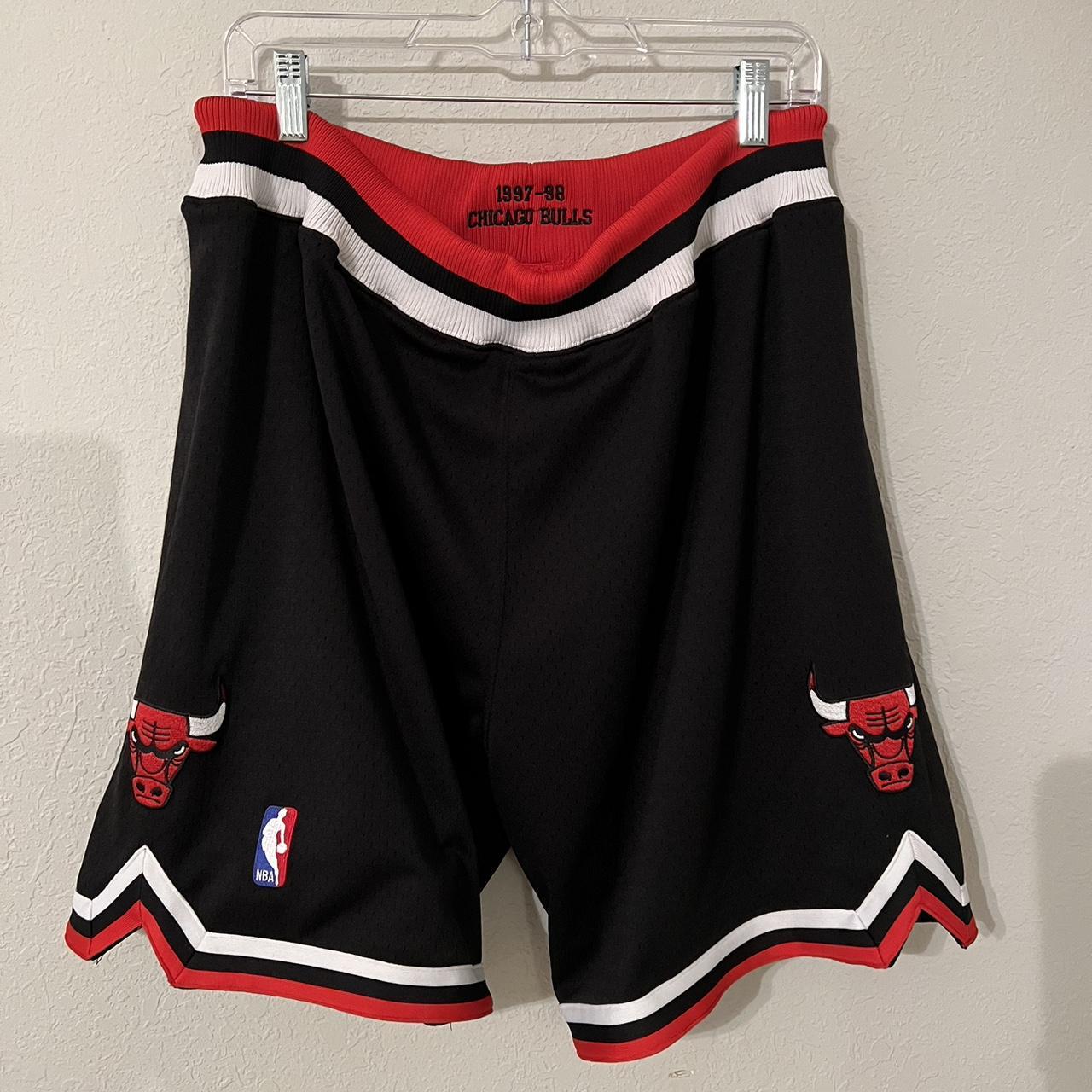 Chicago Bulls NBA Mitchell & Ness Black Red - Depop