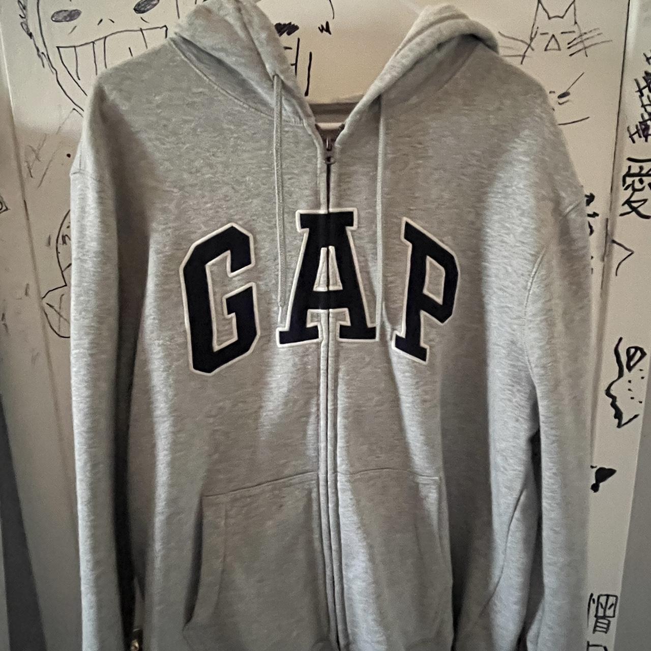 Grey GAP zip-up - Depop