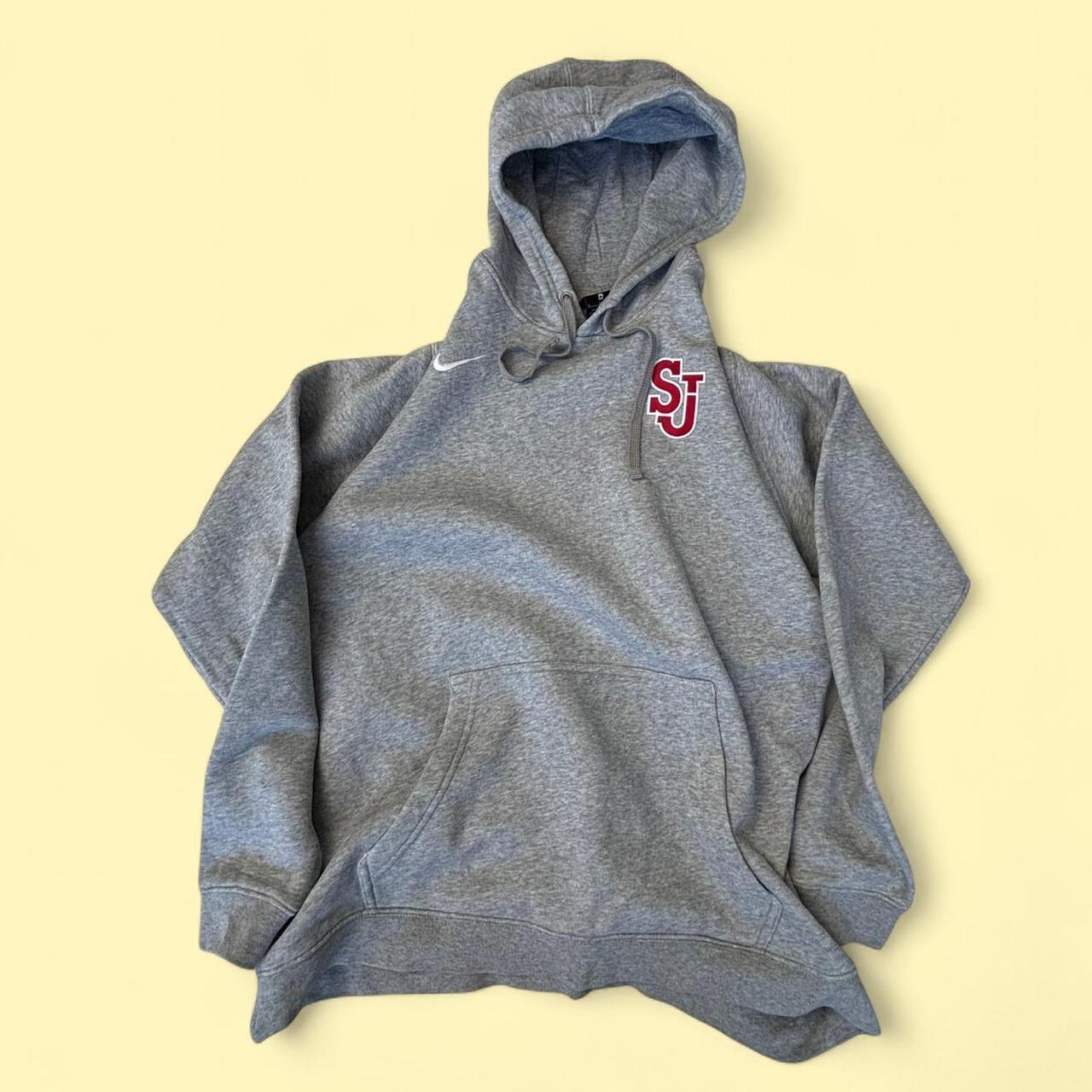 item listed by closetlassie