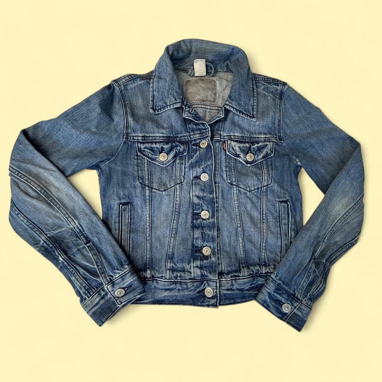 item listed by closetlassie