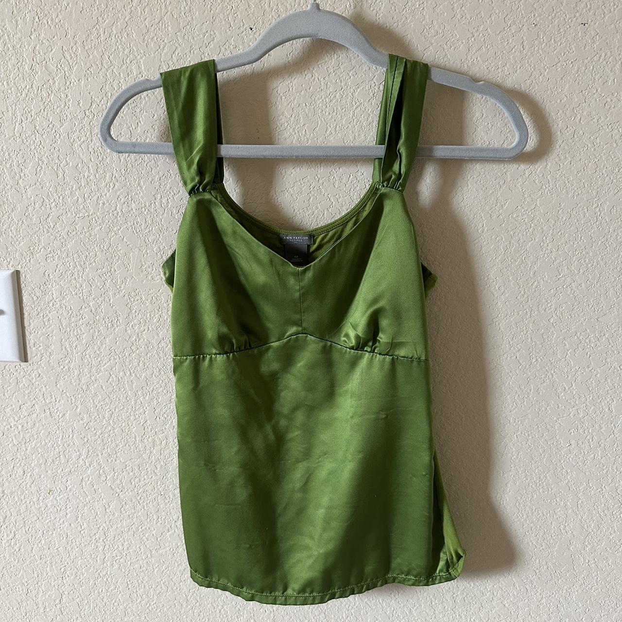 s ann taylor petites green vintage silk front top... - Depop