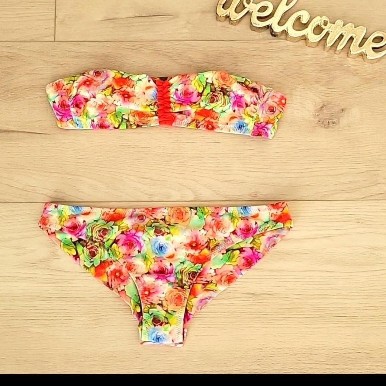 Calzedonia Women's Multi Bikinisandtankinisets Depop