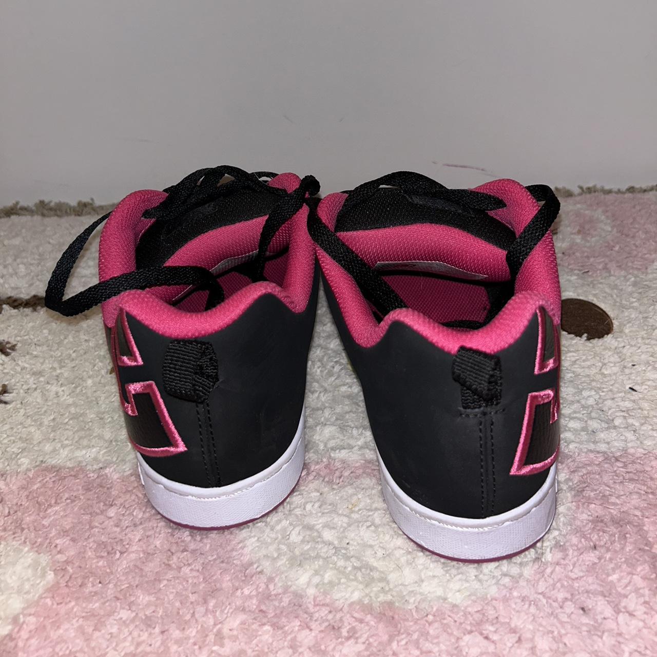 Dc skate shoes worn once size women’s 8 men’s... - Depop