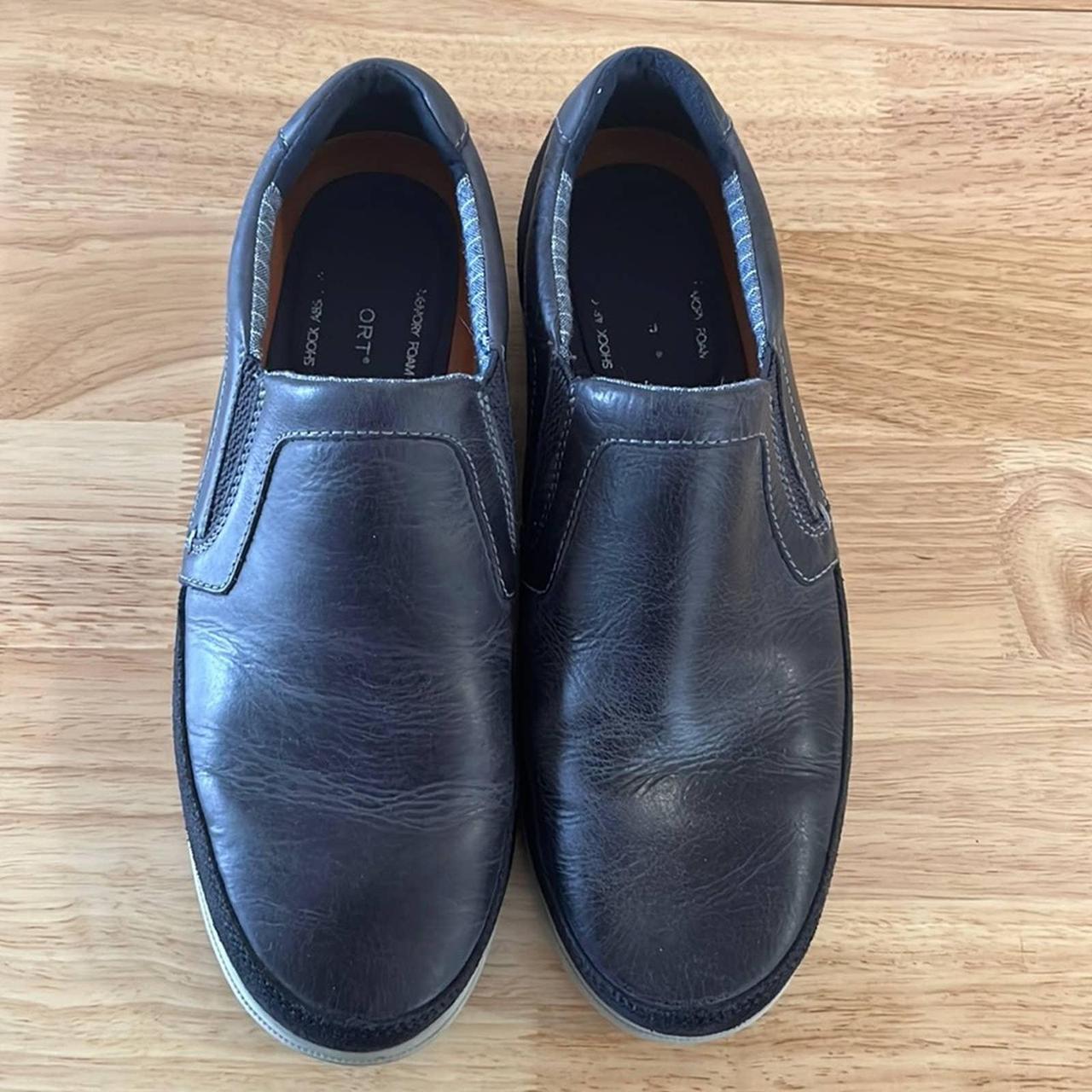 Rockport Men's Blue and Navy Trainers | Depop