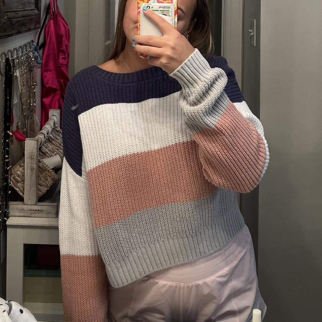 Hollister cropped sweater best sale