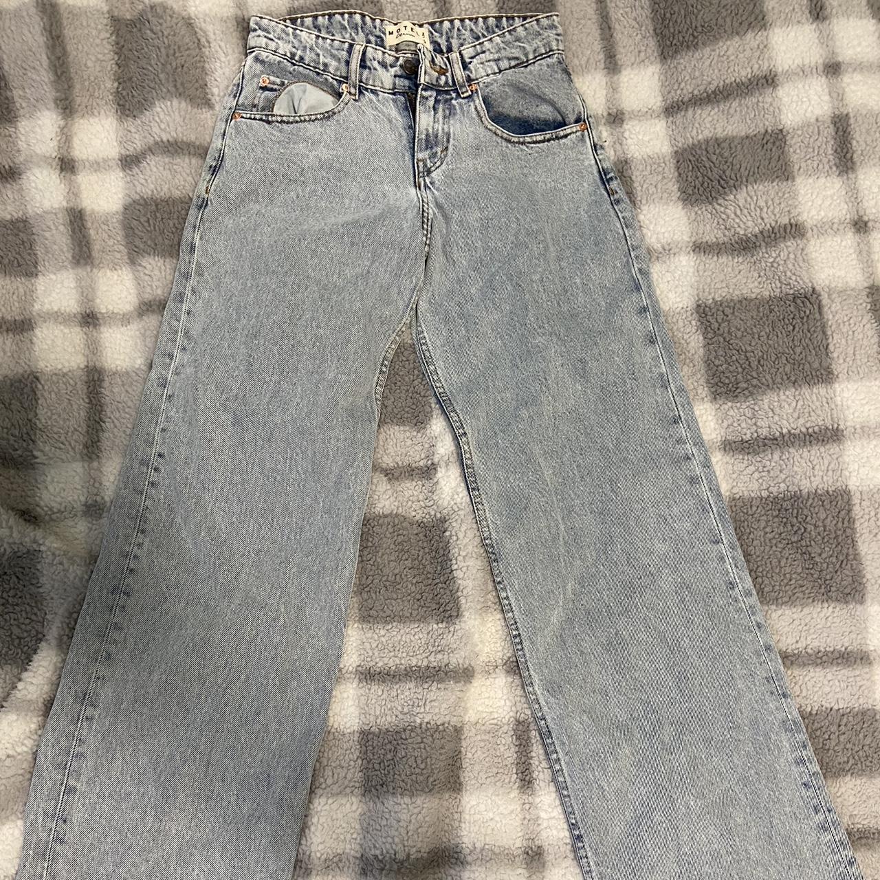 Low Rise Parallel Jeans in 80s Light Blue Wash