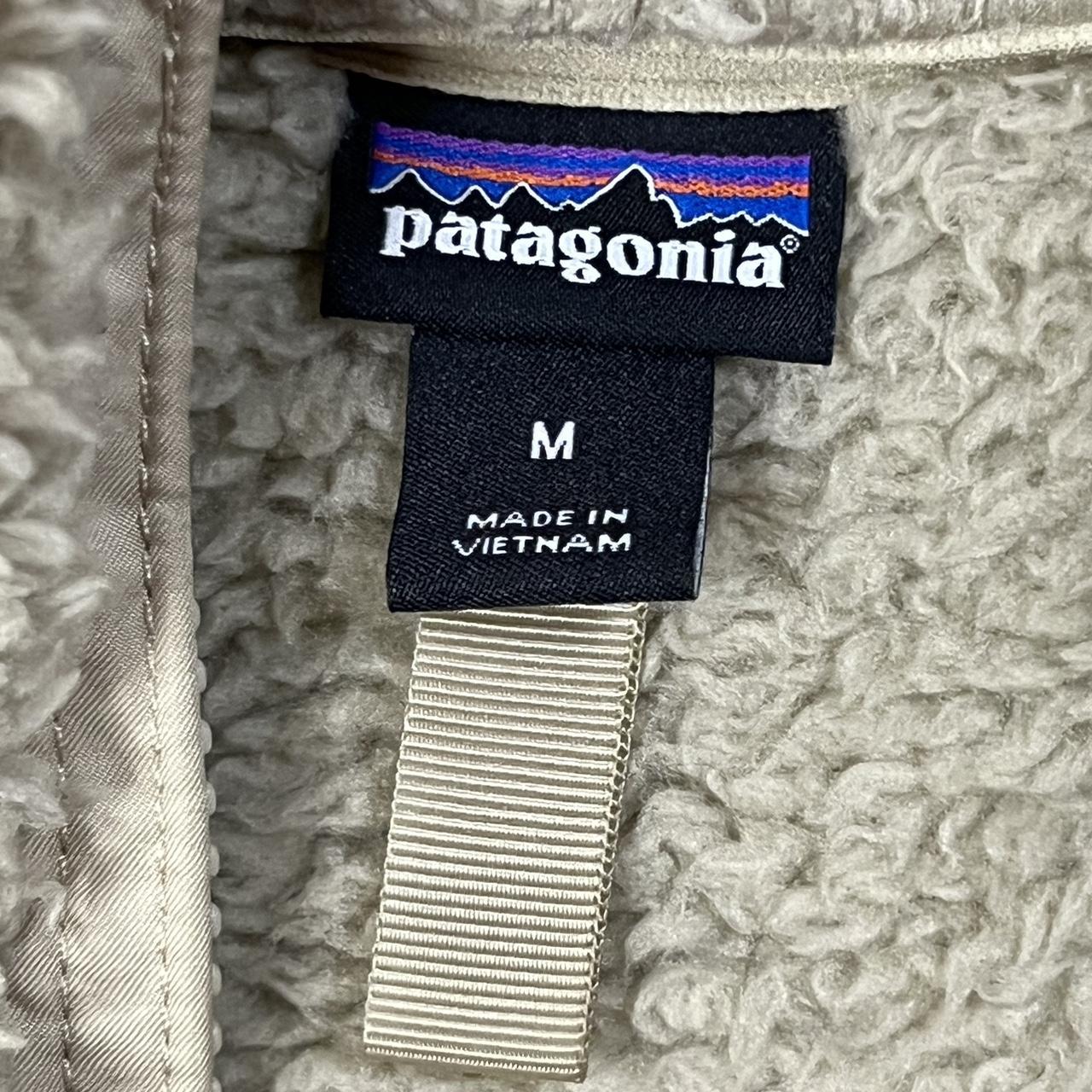 Patagonia Teddy Bear Sherpa Womens Medium Quarter... - Depop