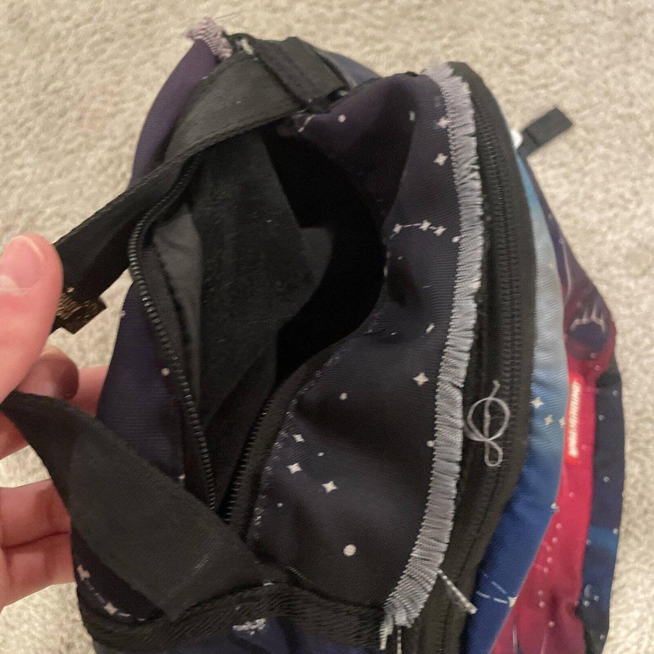 SprayGround Backpack - zipper is broke -little - Depop
