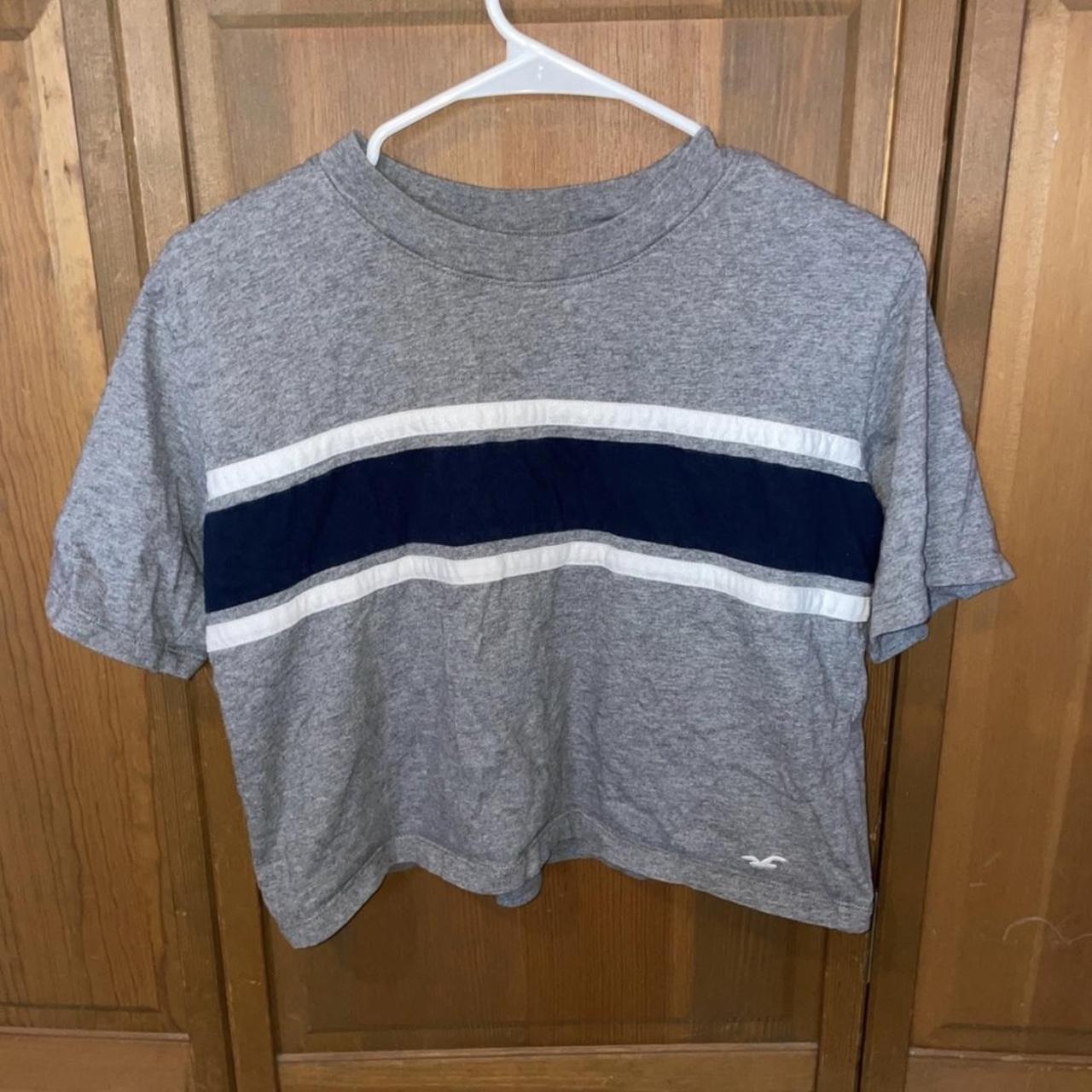 Hollister Cropped Tee Size S Fits True to Size... Depop