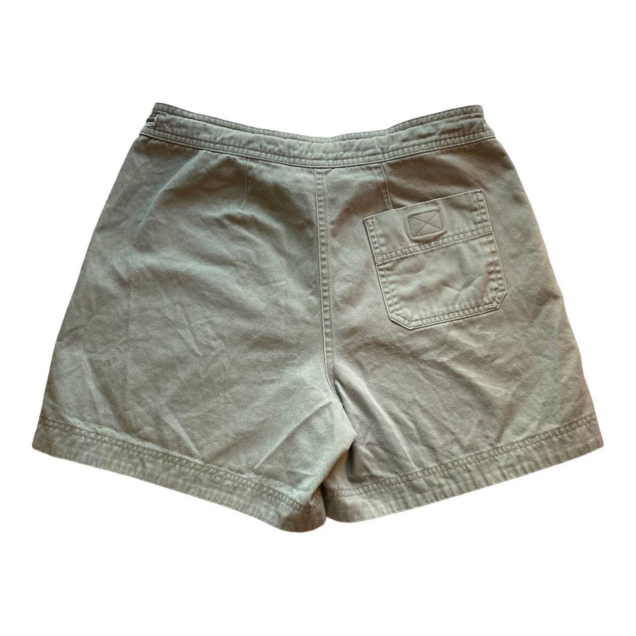 Natural Reflections Women's Green Shorts Depop