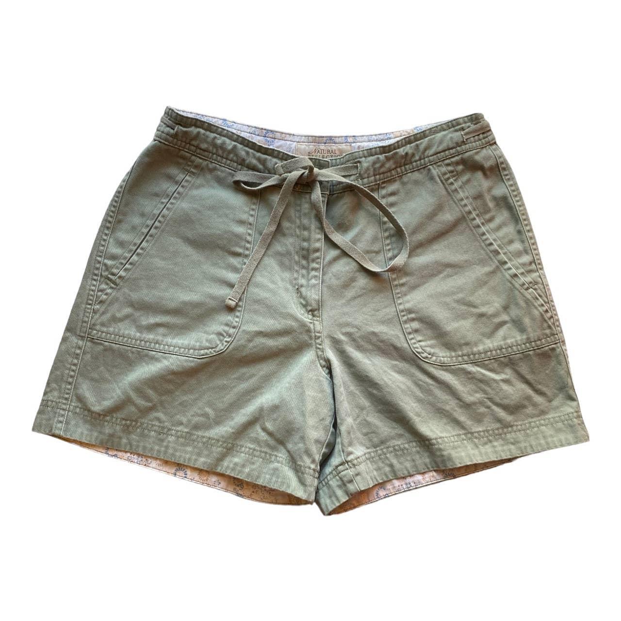 Natural Reflections Women's Green Shorts Depop