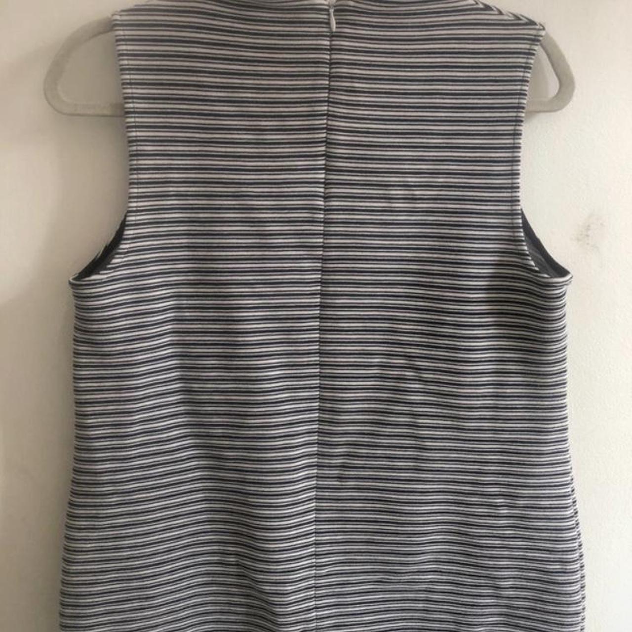High neck sleeveless top Worn once Can fit size 12 - Depop