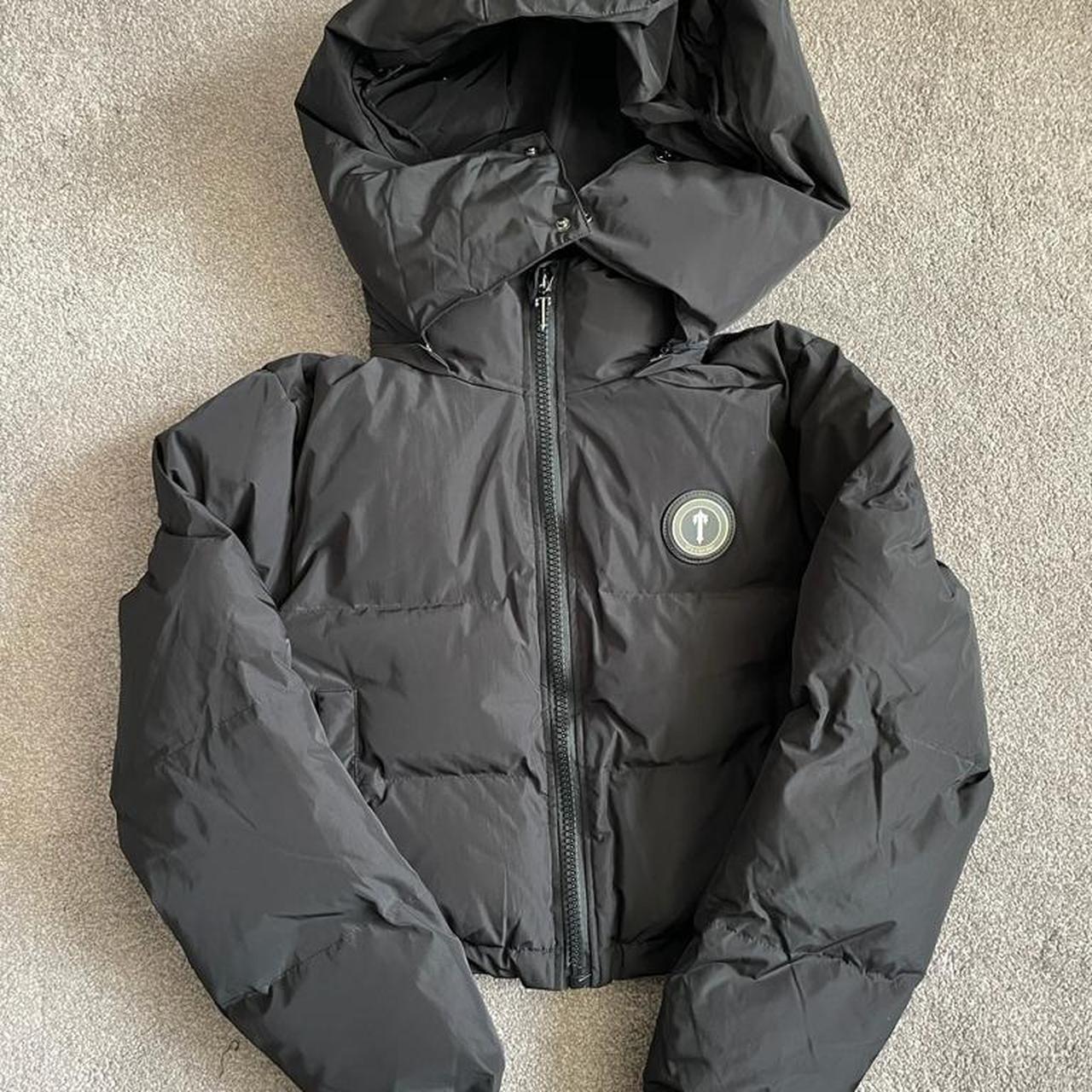 Trapstar Women's Black and White Coat Depop