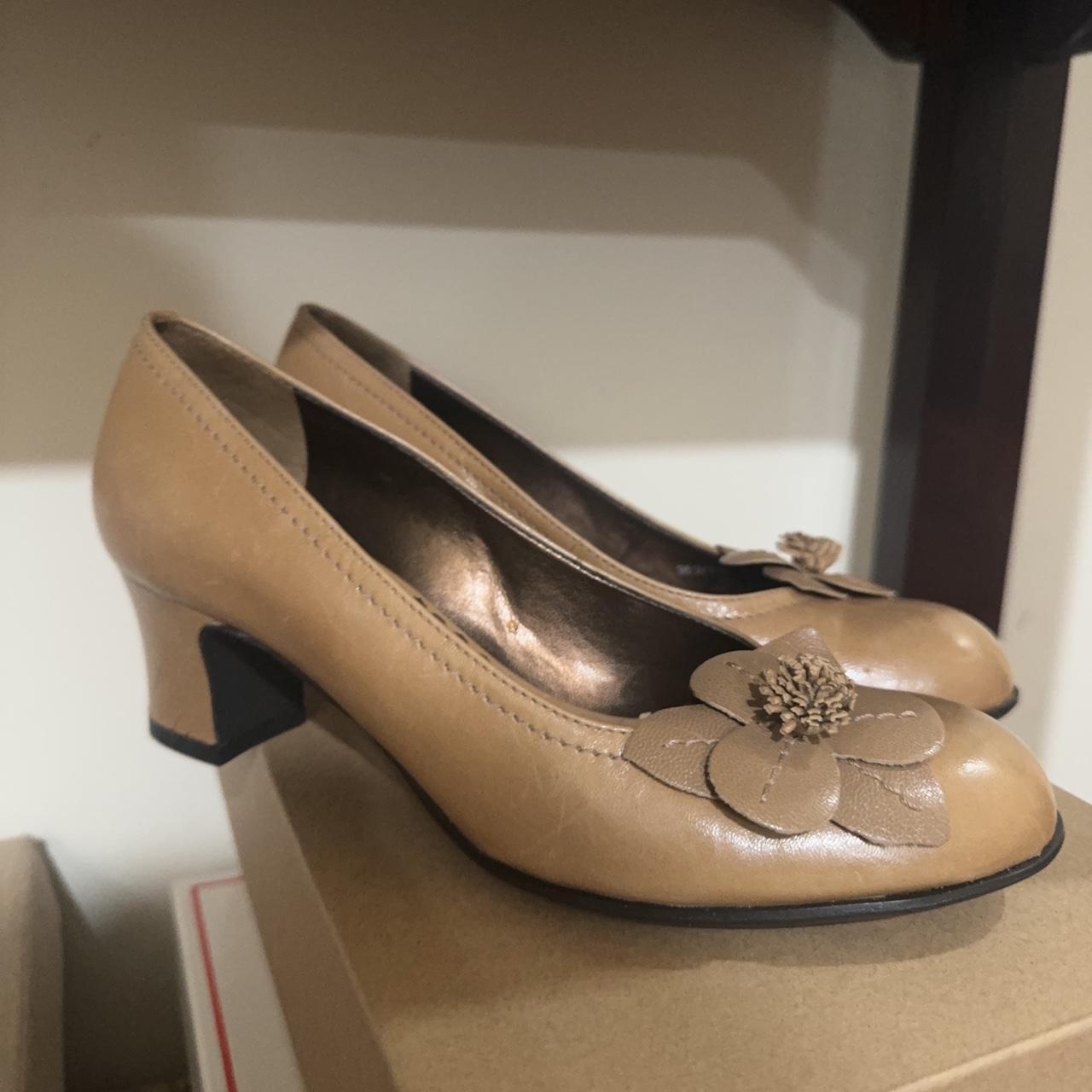 Franco Sarto kitten heels size 5 1/2 - Depop