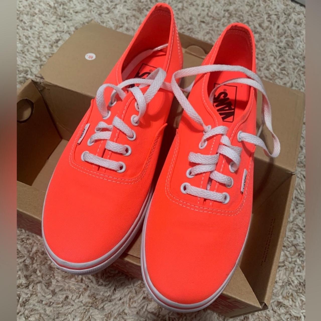 Coral hot sale pink vans