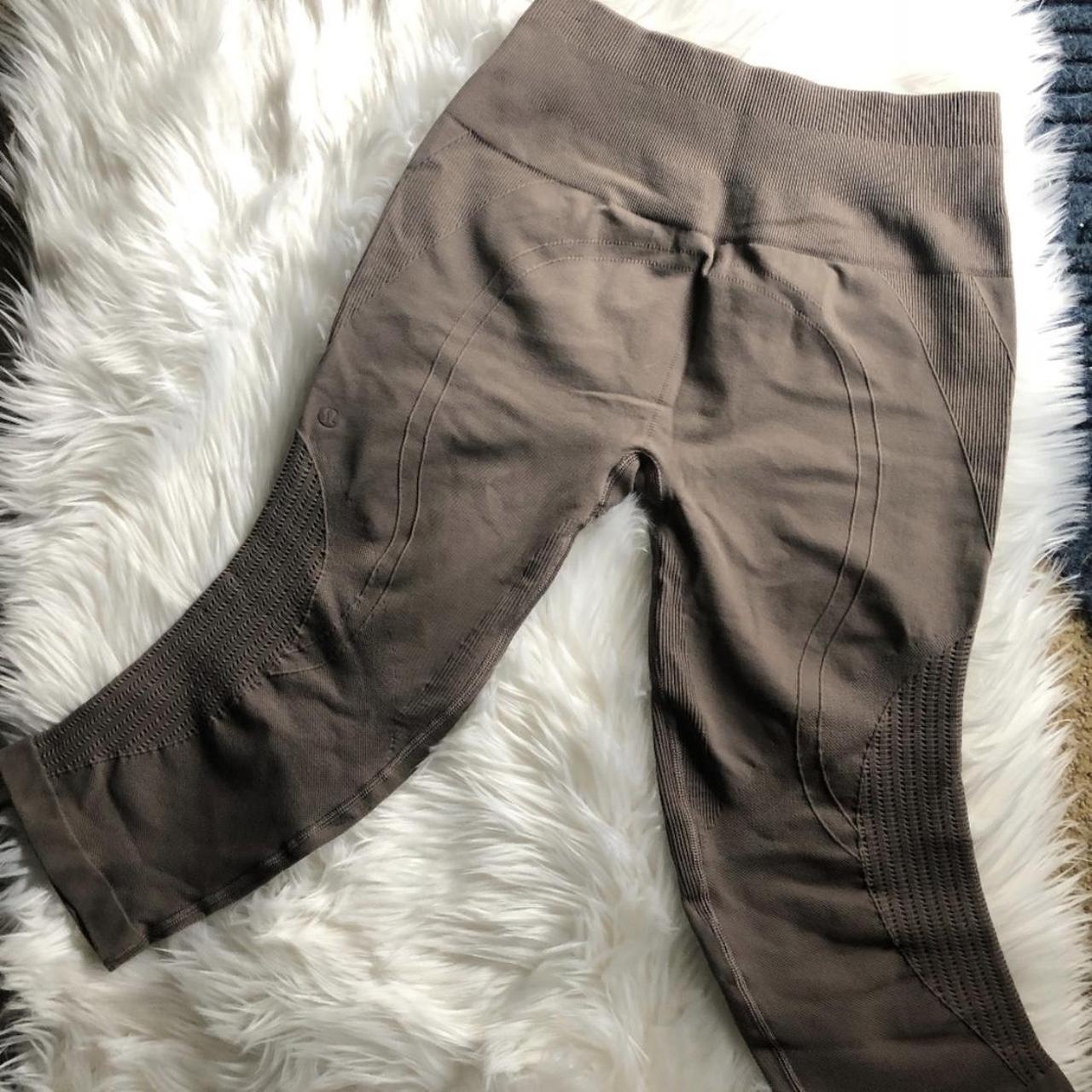 Lululemon Flow & Go Crop Cool Cocoa Size 4, We