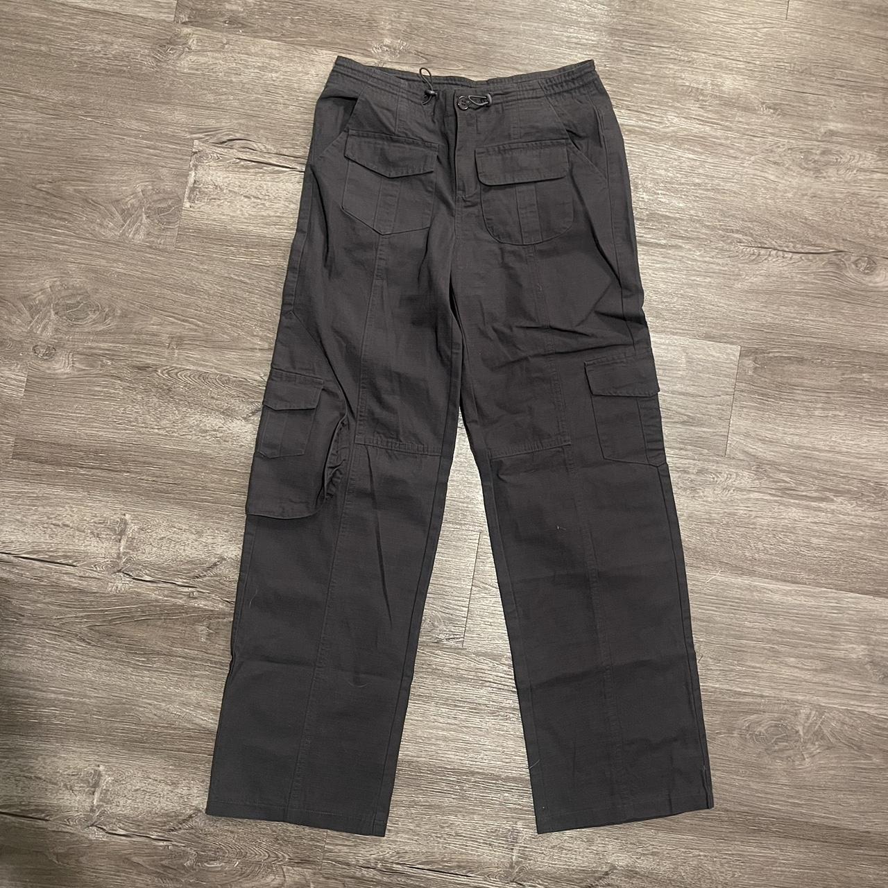 edikted zayla low rise cargo pants brand new,... - Depop