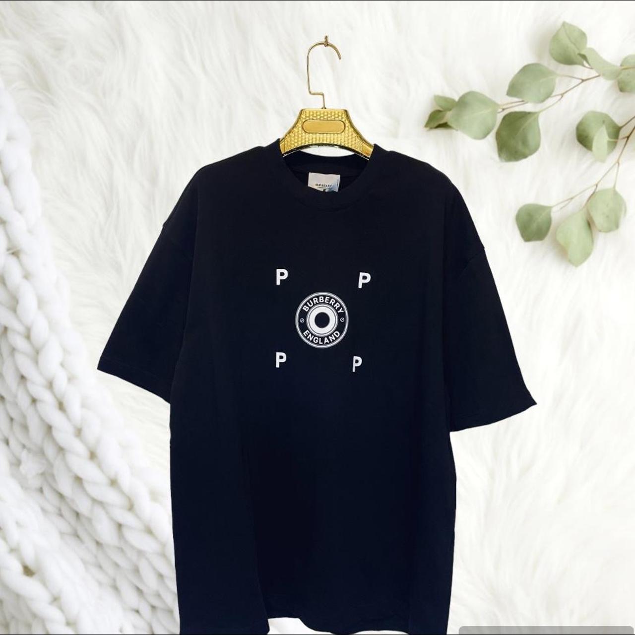 BURBERRY × Pop Trading Company コラボTシャツ