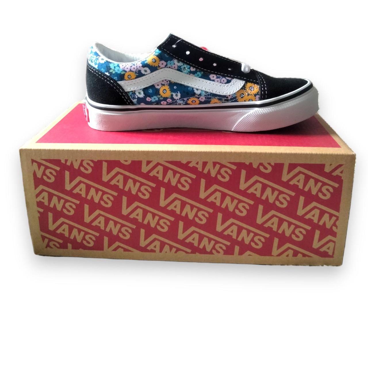 Girls floral online vans