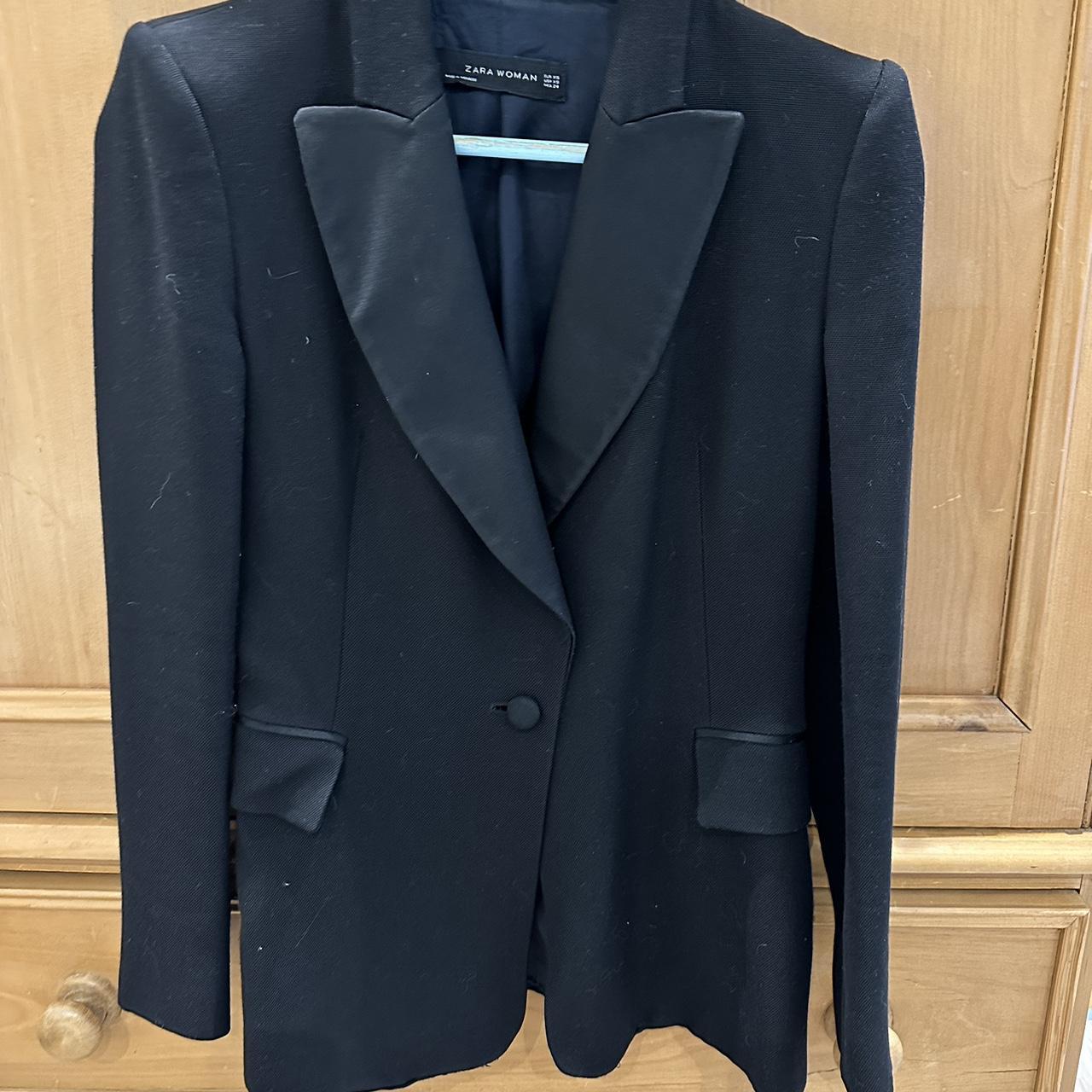 Tuxedo style blazer An amazing Zara design blazer... - Depop