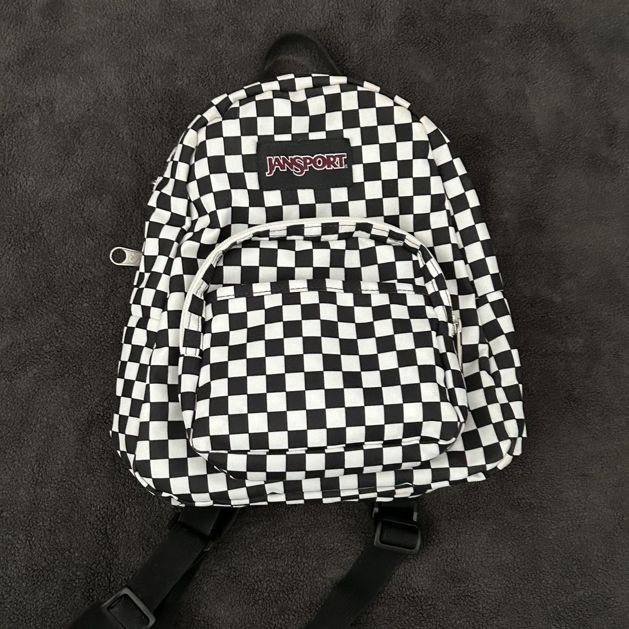 Checkered jansport outlet